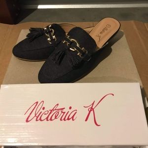 New Women's (7) Denim Flats by Victoria K